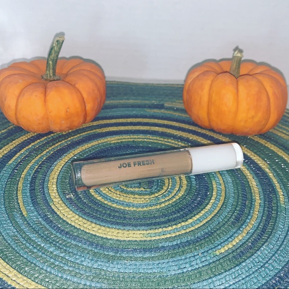 ❄️3/25$ Joe Fresh concealer - Picture 1 of 3